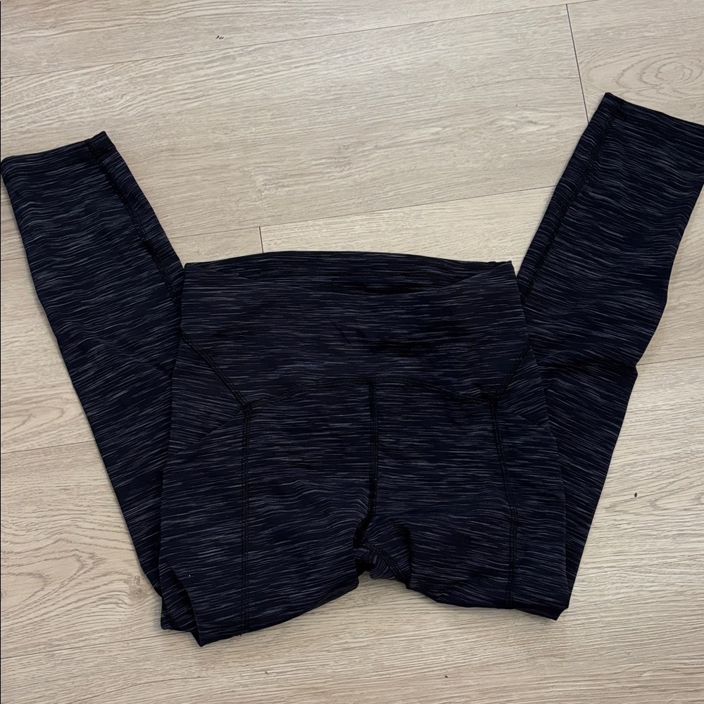 NWOT lululemon power thru 25” legging sz 6